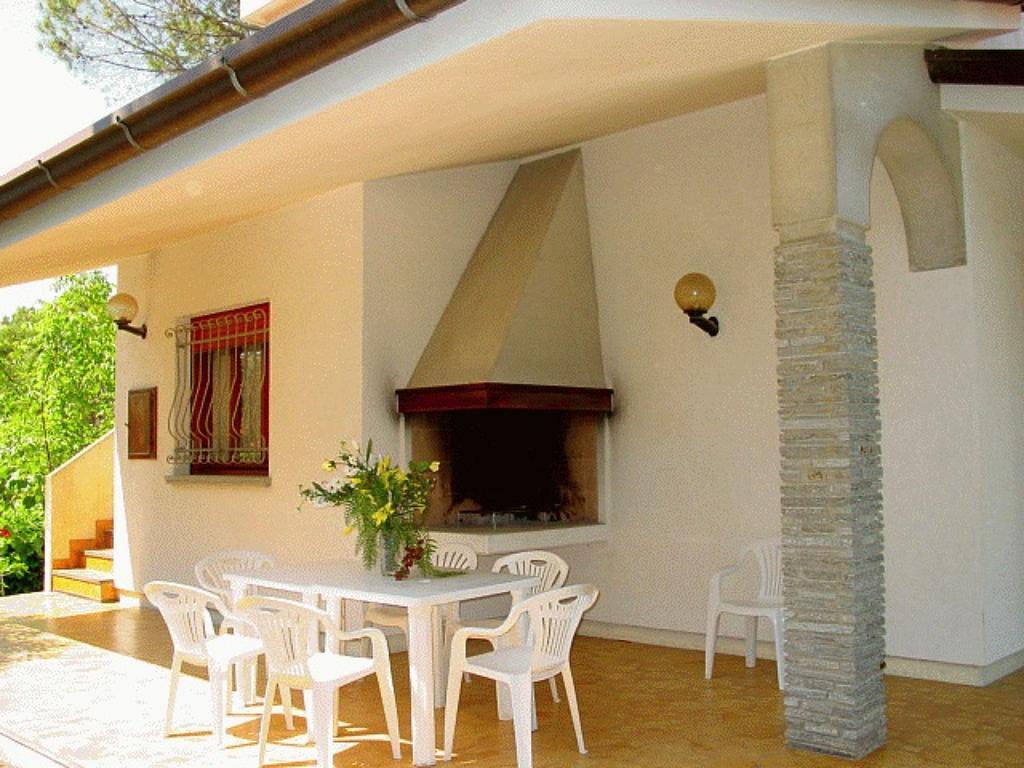 Lignano Riviera With Fireplace & Air Conditioning Lignano Sabbiadoro Buitenkant foto